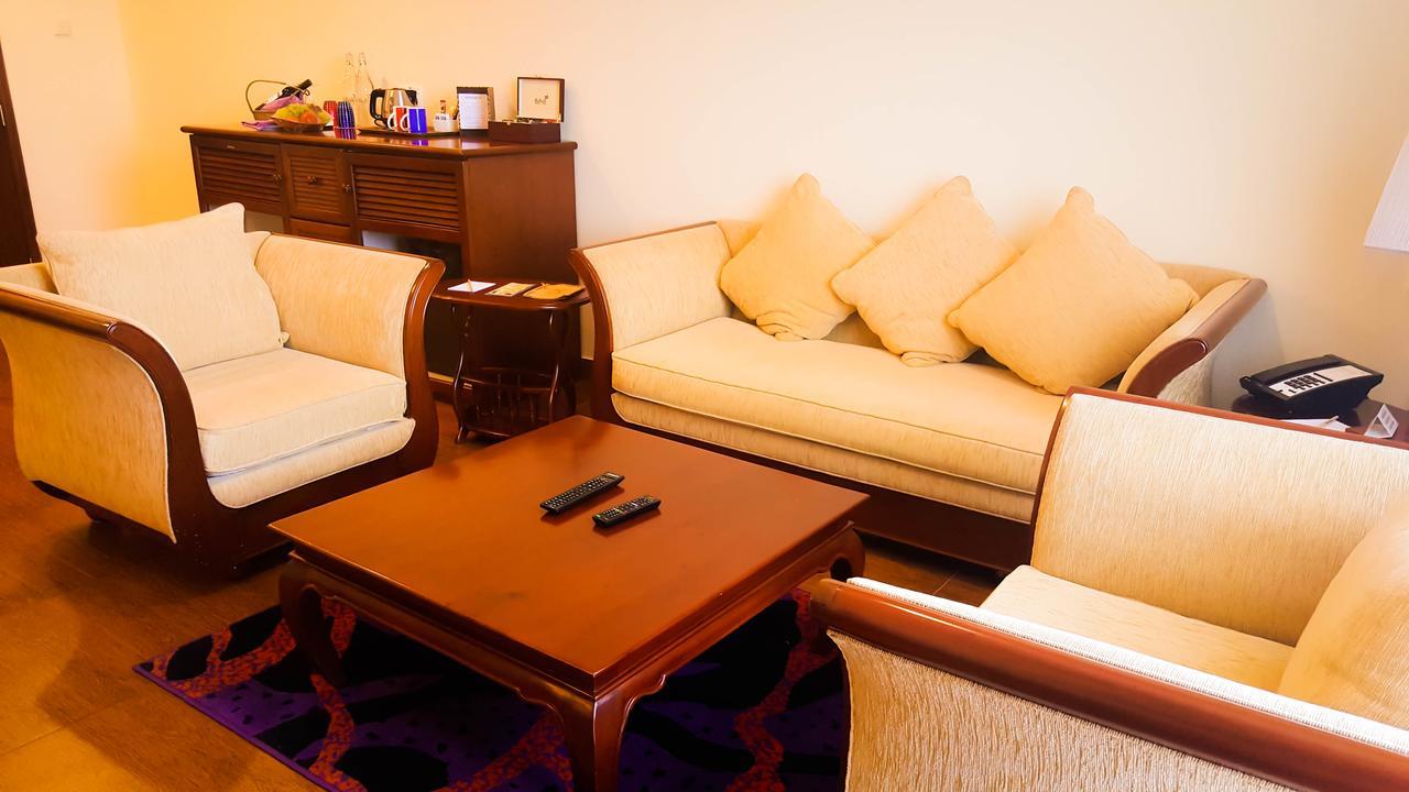 Hulhule Island Hotel Male Ngoại thất bức ảnh