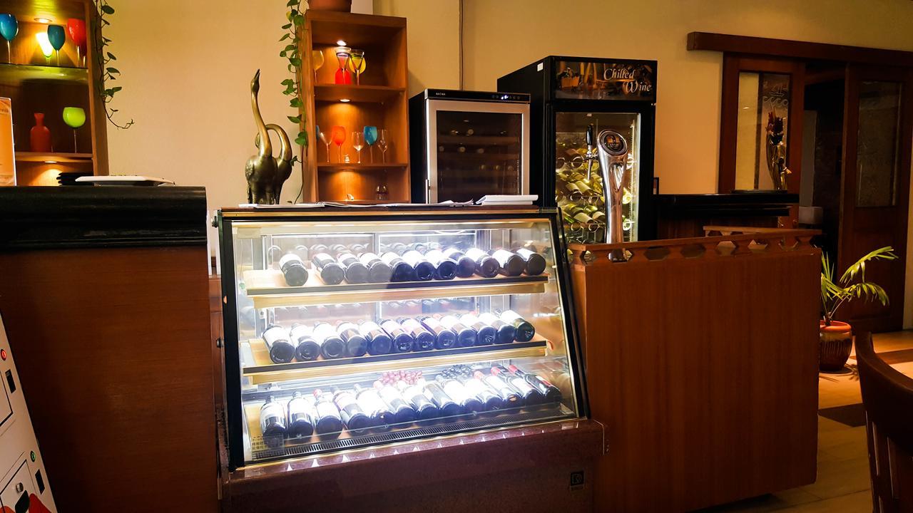Hulhule Island Hotel Male Ngoại thất bức ảnh